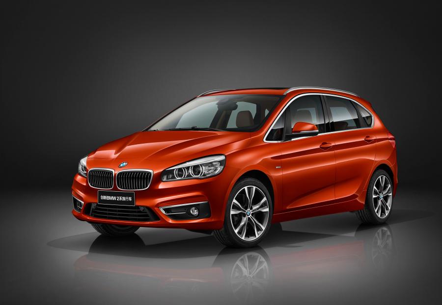  BMW 220i Active Tourer Luxury Line 2016 года  (CN) (фото 1 из 34)